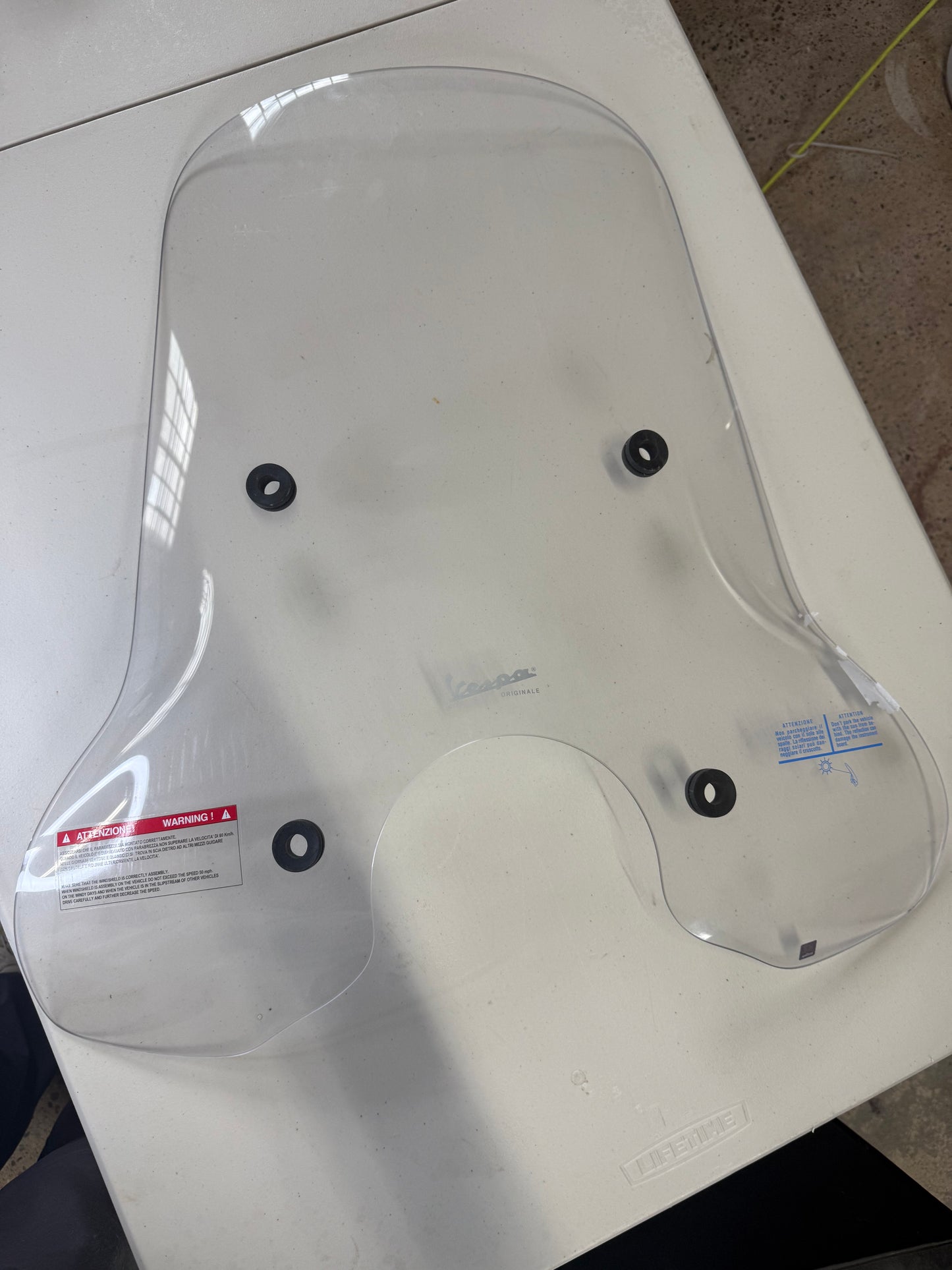 Vespa Originale GTS Screen - NEW, 1 scratch, no fittings