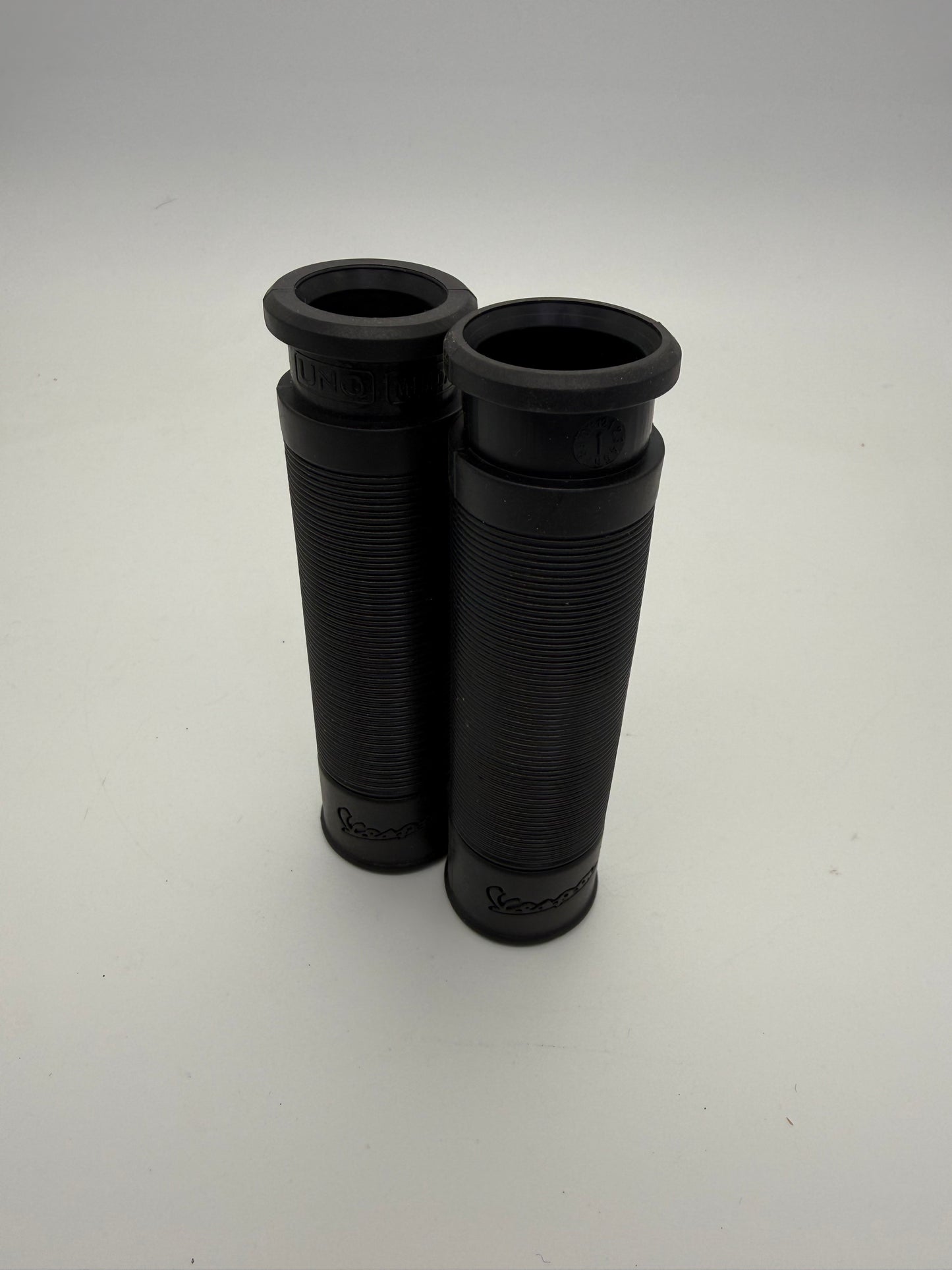 Vespa Rubber Grip  - Black (pair)